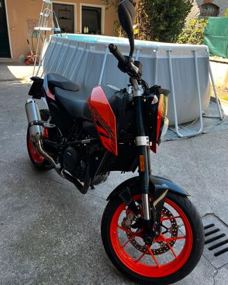 Ktm duke 690 - fine 2018