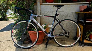 bici da corsa full carbon kuota