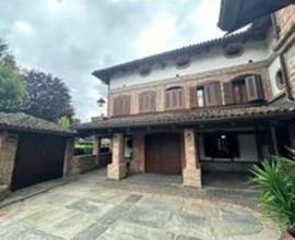 Compendio immobiliare a Nizza Monferrato (AT).