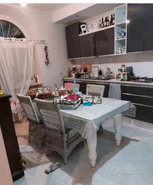 Villa in bifamiliare