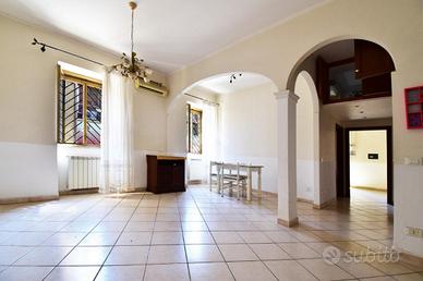 2 LOCALI A ROMA