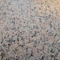 Piastrelle in granito rosa 