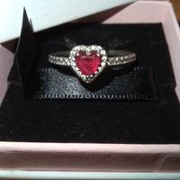 Anello pandora cuore rosso