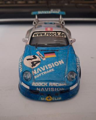 modellino porsche 911 GT2 #74 del team Roock Racin