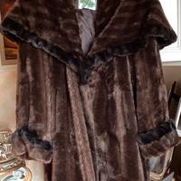 Cappotto in pelliccia ecologica