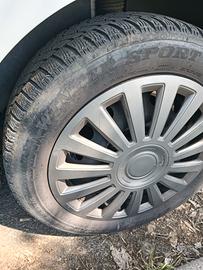 GOMME AUTO