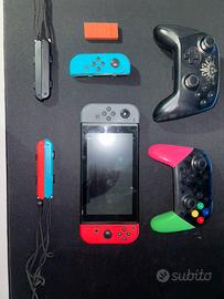 Nintendo switch +2 controller +valigetta+8 giochi