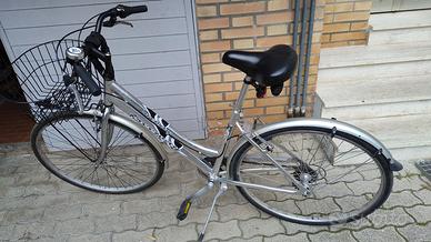 Bici da passeggio donna 28