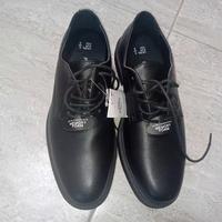 Scarpe eleganti per uomo o ragazzo