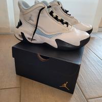 Jordan Air Max Aura 4