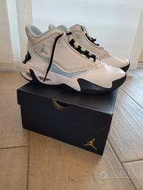 Jordan Air Max Aura 4