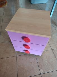 comodino legno chiaro e fucsia, marca Colombini