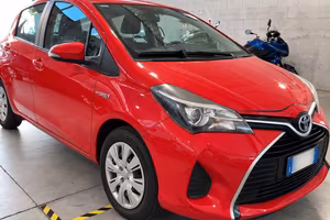TOYOTA Yaris 1.5 Hybrid 5p. Business