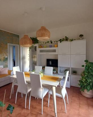 Lampada a sospensione in bambù