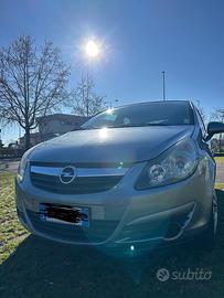 Opel corsa 2011 benzina euro 5