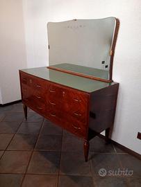 Camera da letto completa in legno