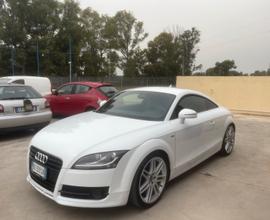 Audi TT 3.2 V6 cambio manuale