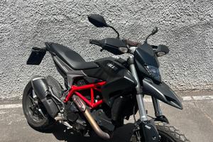 Ducati Hypermotard 821