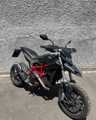 Ducati Hypermotard 821 - Tagliando Desmo effettuat