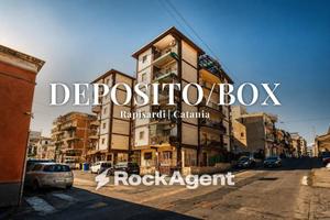 Immobile di 1100 m² a Catania
