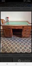 scrivania