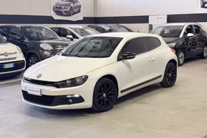 Volkswagen Scirocco 2.0 TDI 140CV DPF DSG