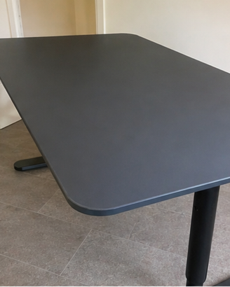 3 tavoli IKEA BEKANT linoleum blu ufficio/studio