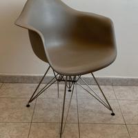 Eames plastic chair