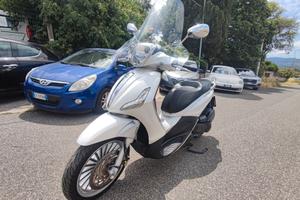 Piaggio Beverly 300 i.e.