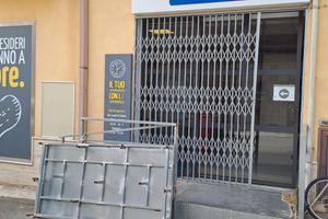 Attivita' commerciale ( supermercato)