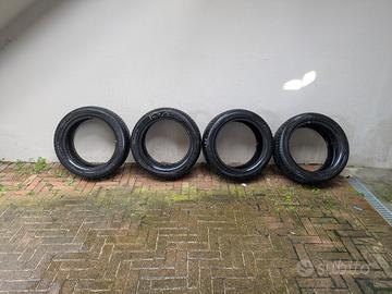 Gomme Yokohama BluEarth Winter v905 235/45 r17