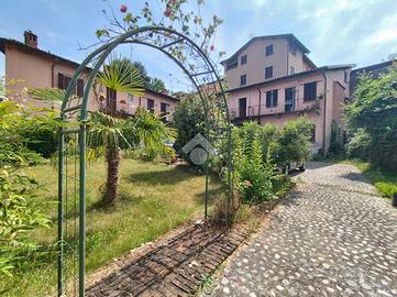 CASA DI CORTE A TREZZO SULL'ADDA