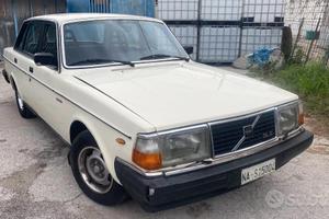 Volvo 244