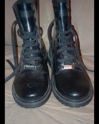 stivaletto GUESS