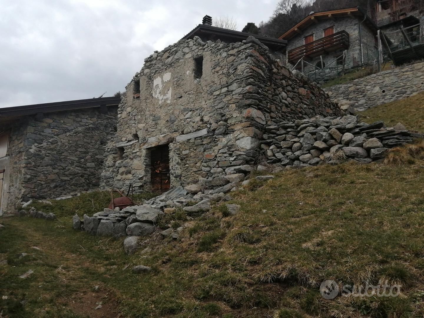 Terreno più rustico da rifare - Vista 2