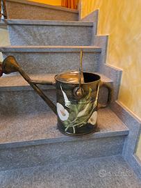 innaffiatoio in alluminio decorato con decoupage 