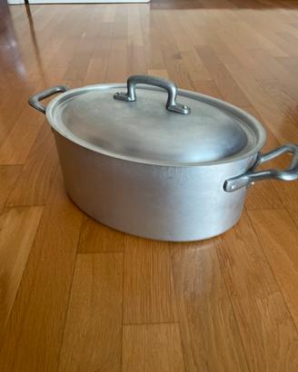 Casseruola ovale con coperchio