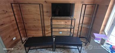 set mobiletti in acciaio nero e vetro per la casa