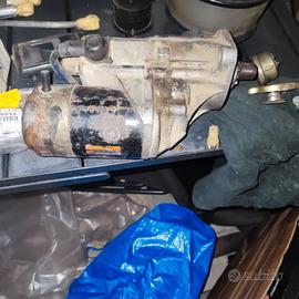 Toyota Hj 61 motorino avviamento più pezzi vari
