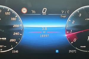 MERCEDES AMG a35