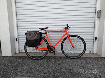 Bici città singlespeed + Portapacchi + borse btwin