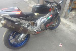 aprilia rsv 1000 factory moto 2004