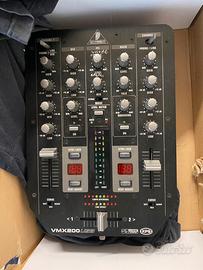 Mixer da dj BEHRINGER