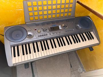 Tastiera Yamaha PSR e273
