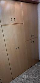Armadio legno con letto singolo