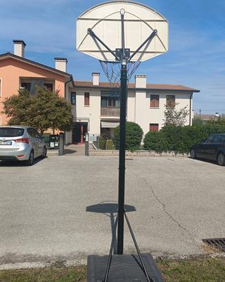 canestro da basket grande