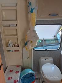 Camper mansardato elnagh big Marlin 