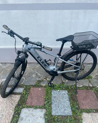 Bici Cube assistita