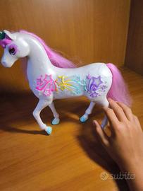 Dreamtopia Unicorno di Barbie  