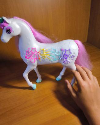 Dreamtopia Unicorno di Barbie  
